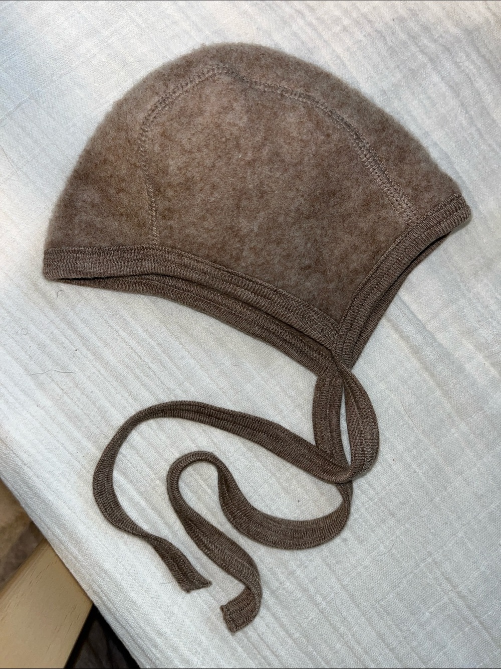 Siskin 100% wool 0-3mo baby bonnet
